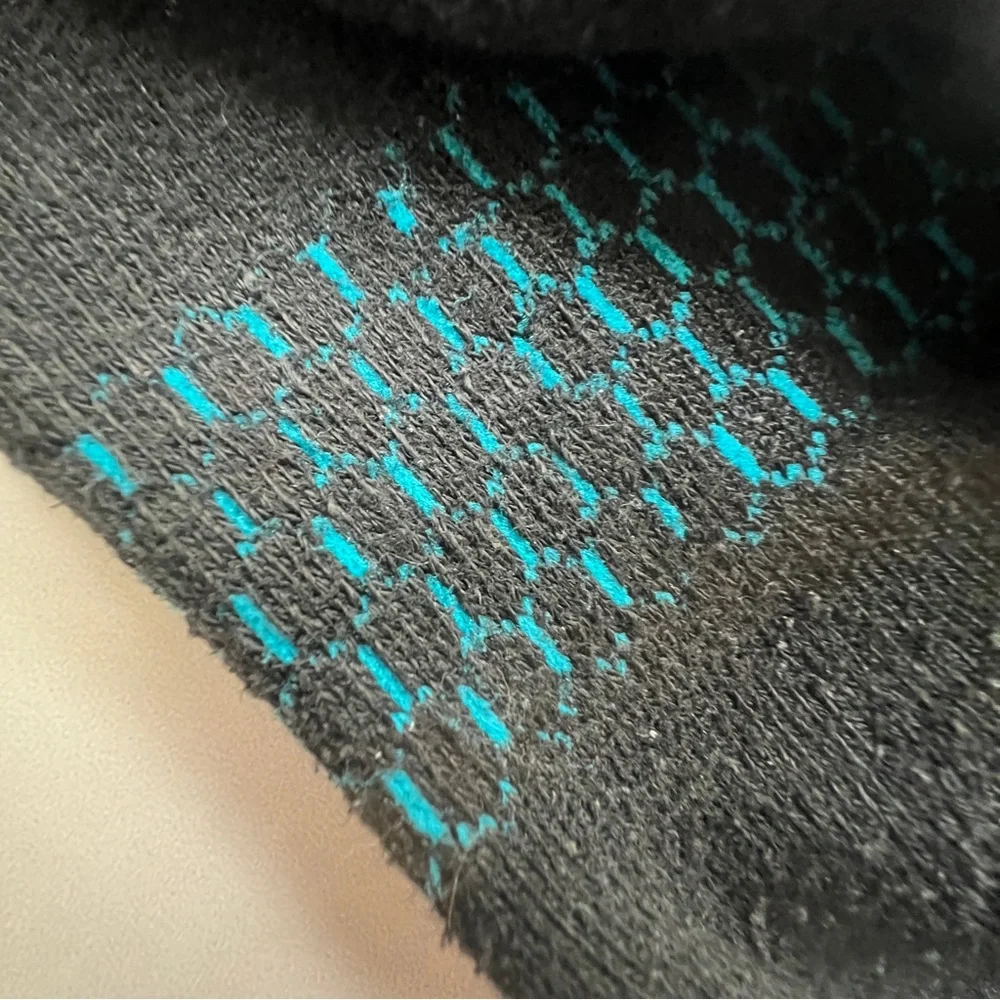 Bombas Bee Better Youth Socks, Black, Size S (Youth 9-4)